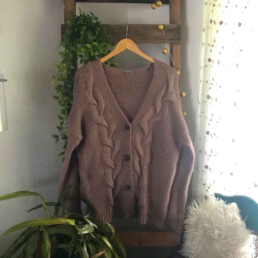 Knitted cardigan